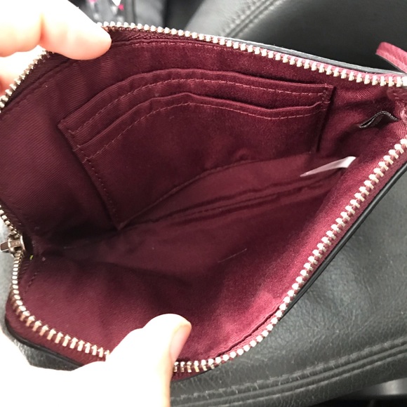 Coach wristlet - Picture 3 of 3